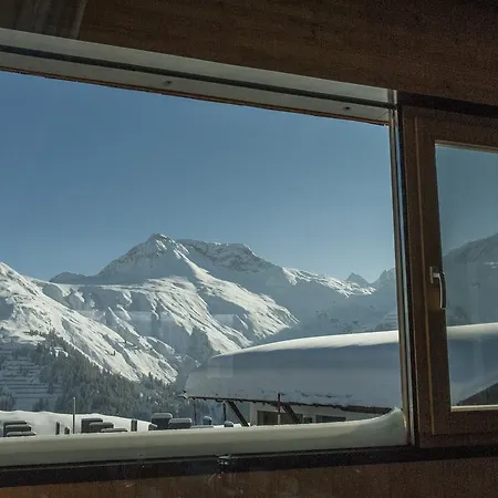 Kar Design מלון דירות 4*